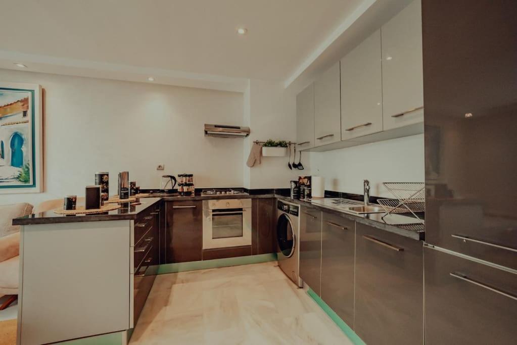 Bord De Mer Corniche Apartment
